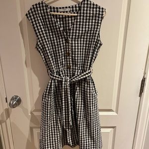 mango gingham dress with POCKETS!